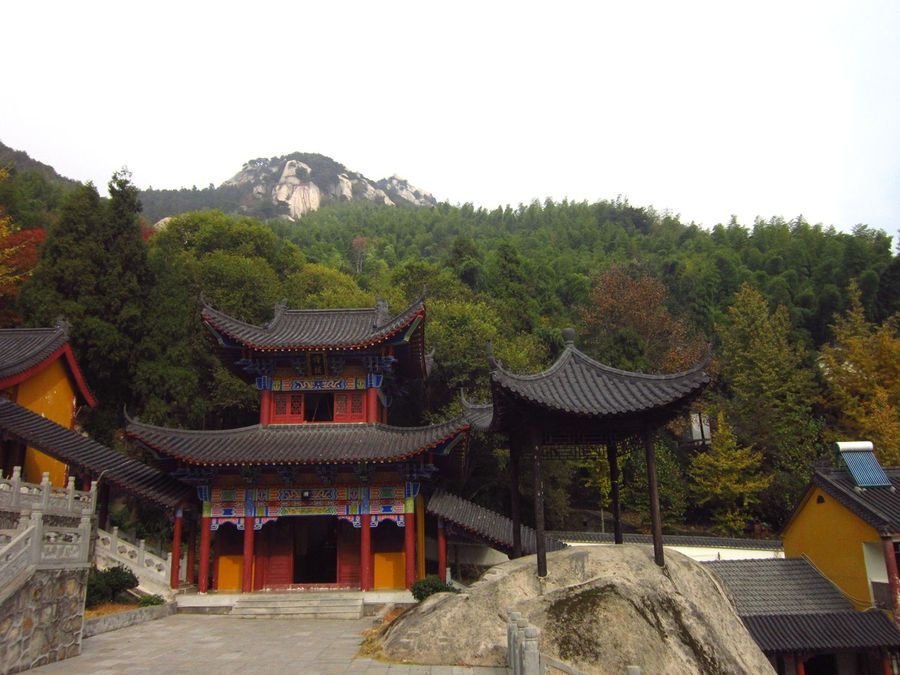 天柱山下佛光禅寺