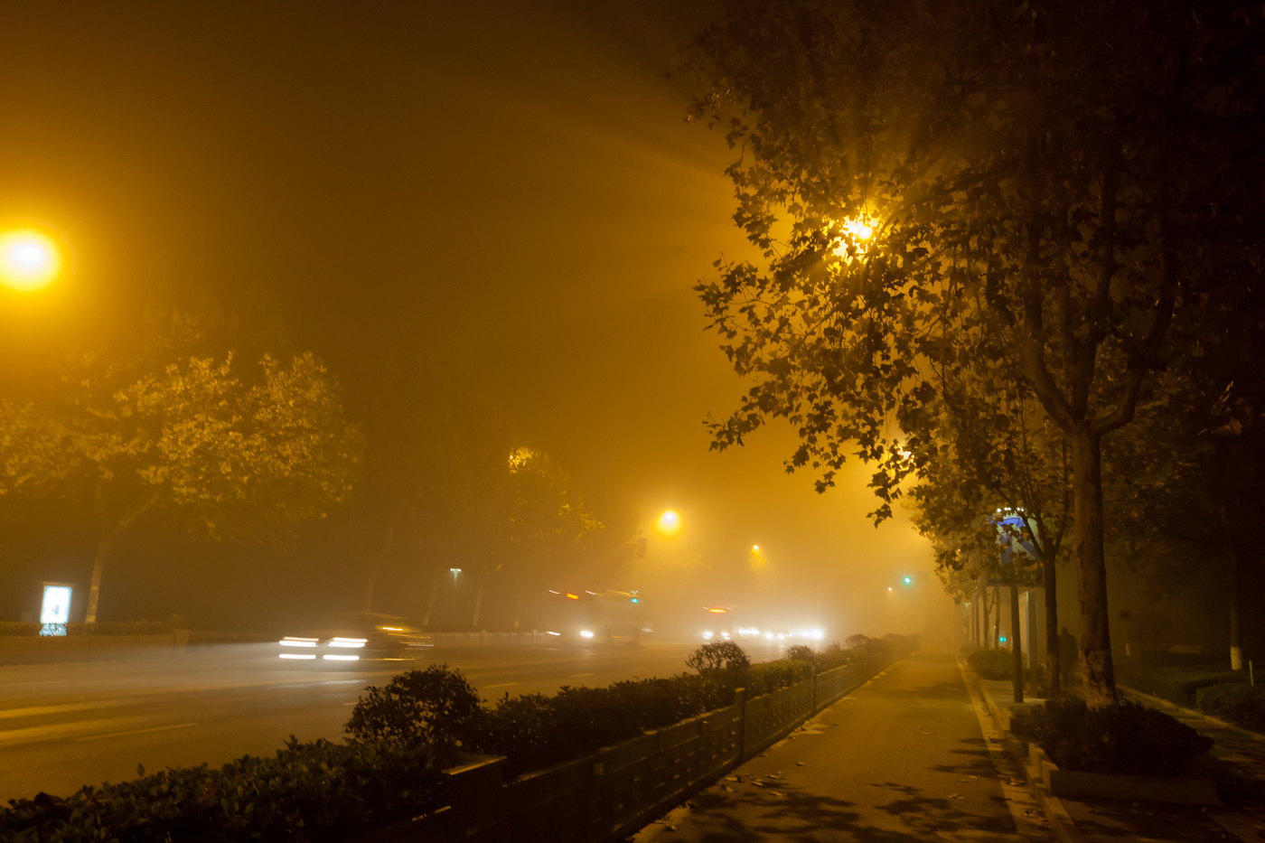 夜幕下的石头城