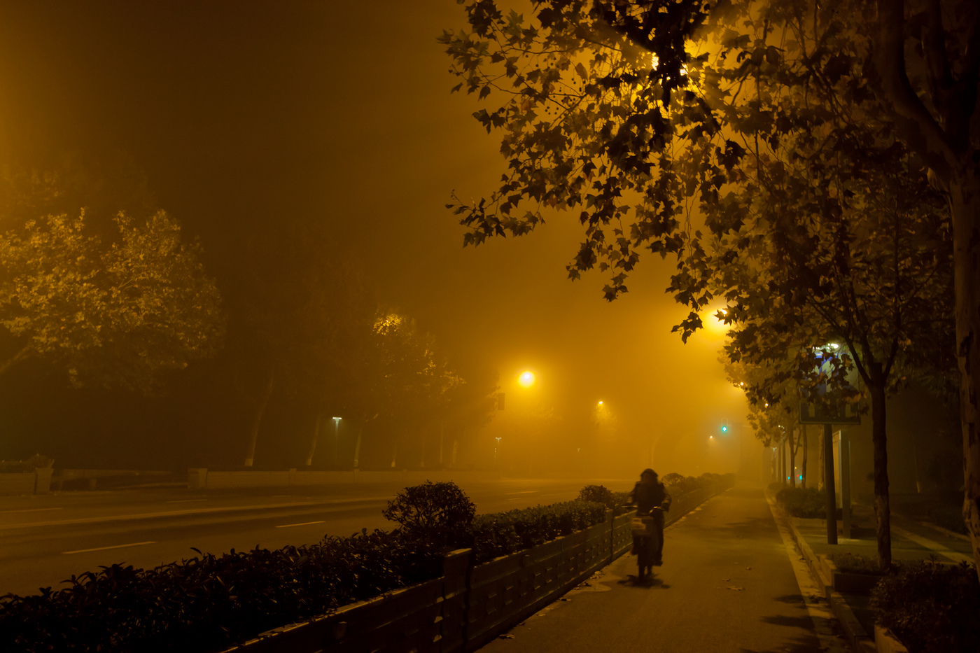 夜幕下的石头城