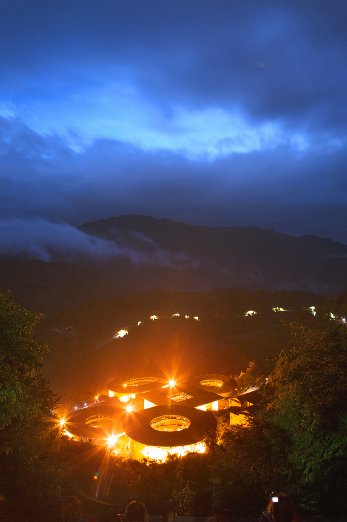 福建土楼夜景