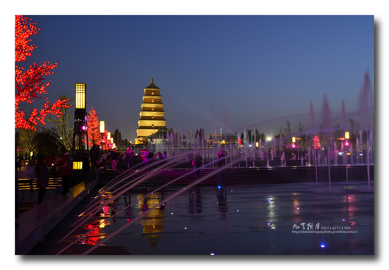 【携程攻略】西安大唐不夜城景点,西安当下最网红的商圈了 因为靠着大唐芙蓉园 大雁塔等景点 也形成了…