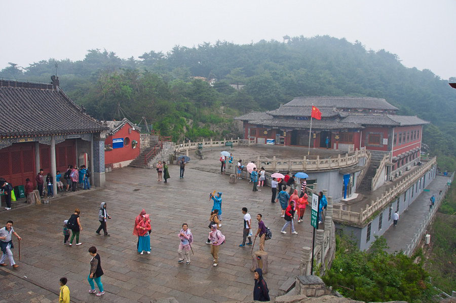 【雨中登泰山摄影图片】泰山风光摄影