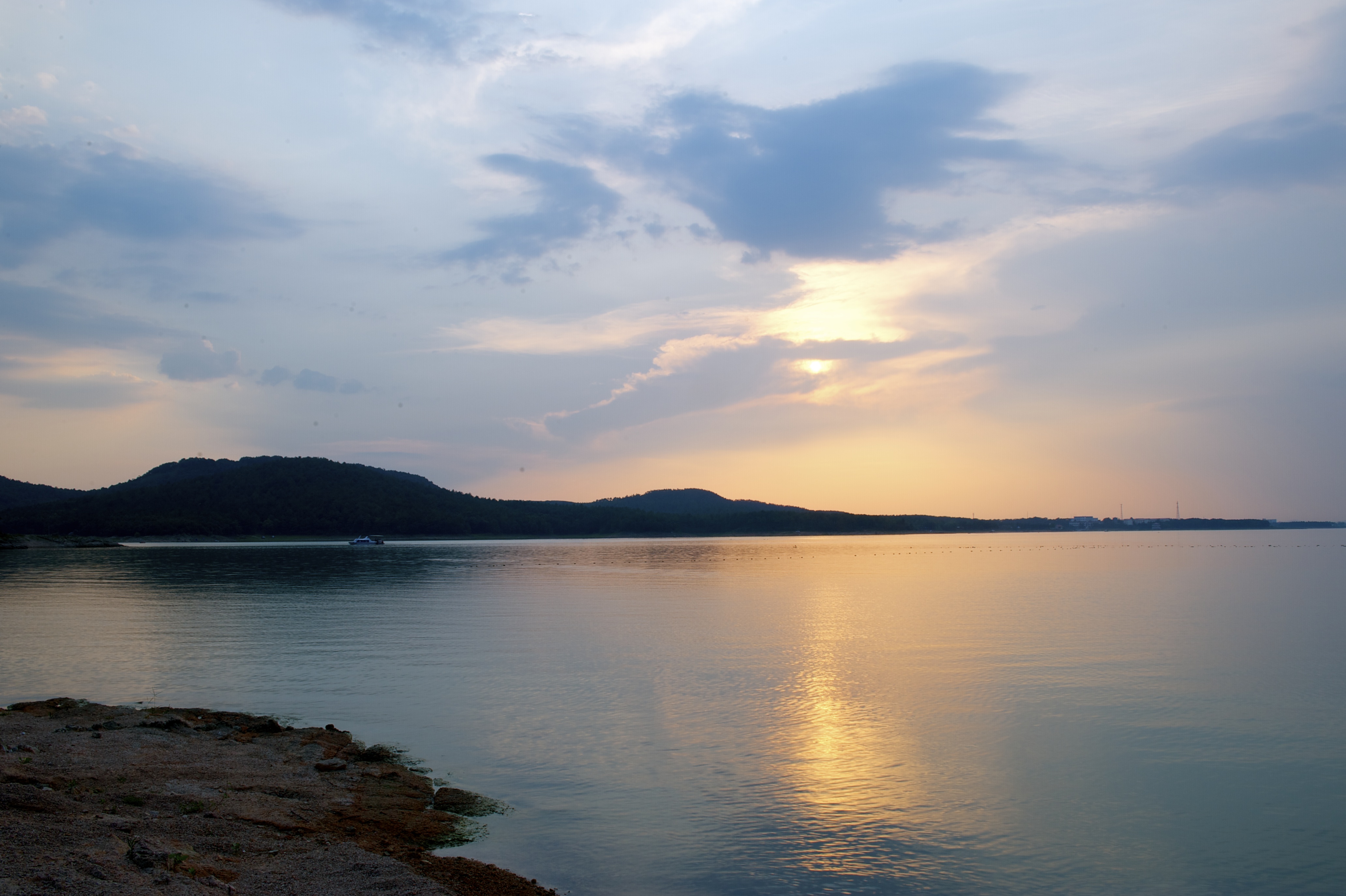 铜山湖夕照