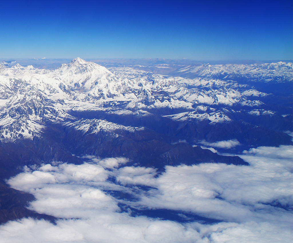俯瞰喜马拉雅山