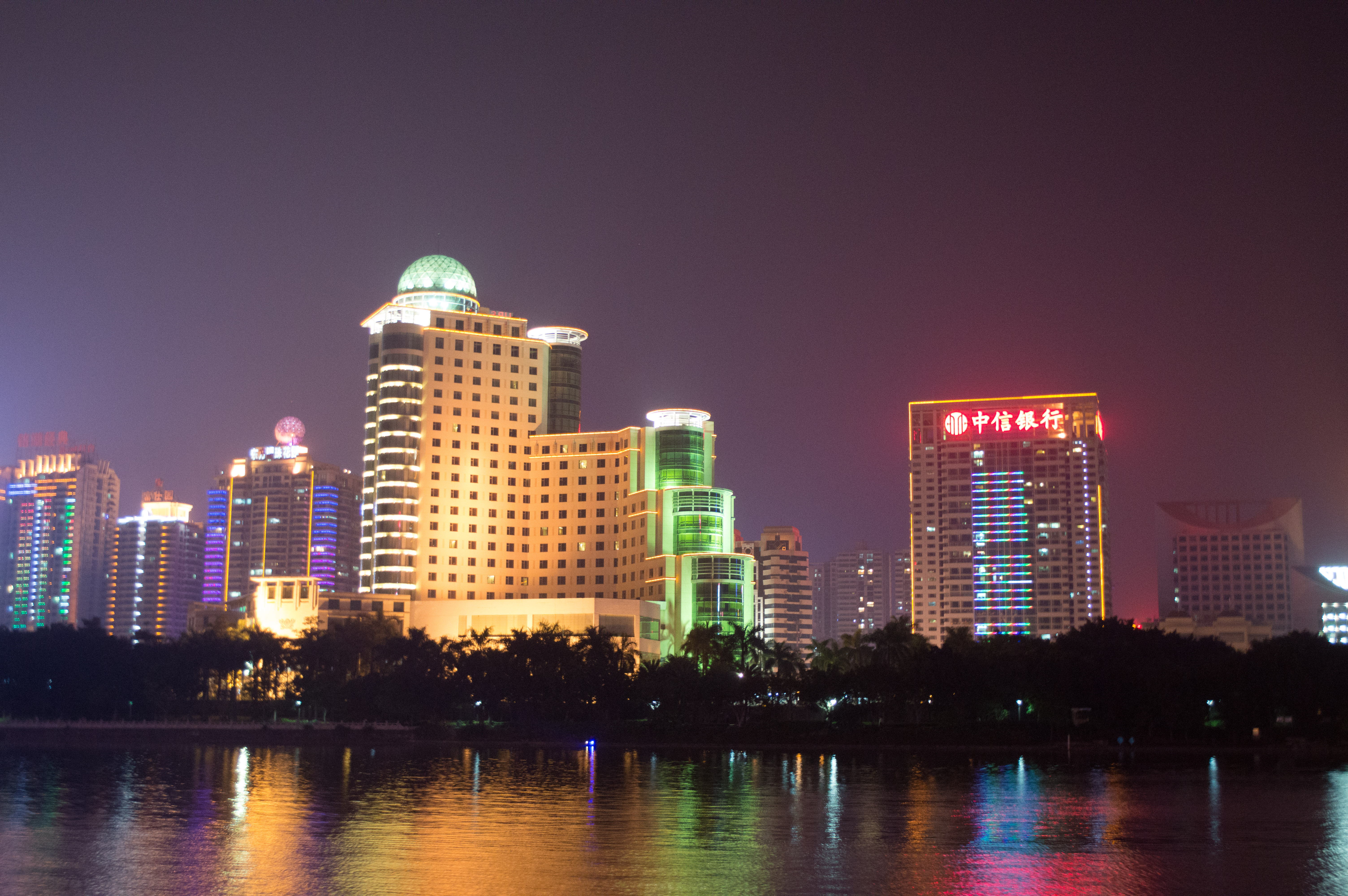 【南湖夜景摄影图片】南宁市南湖公园风光摄影_ze.