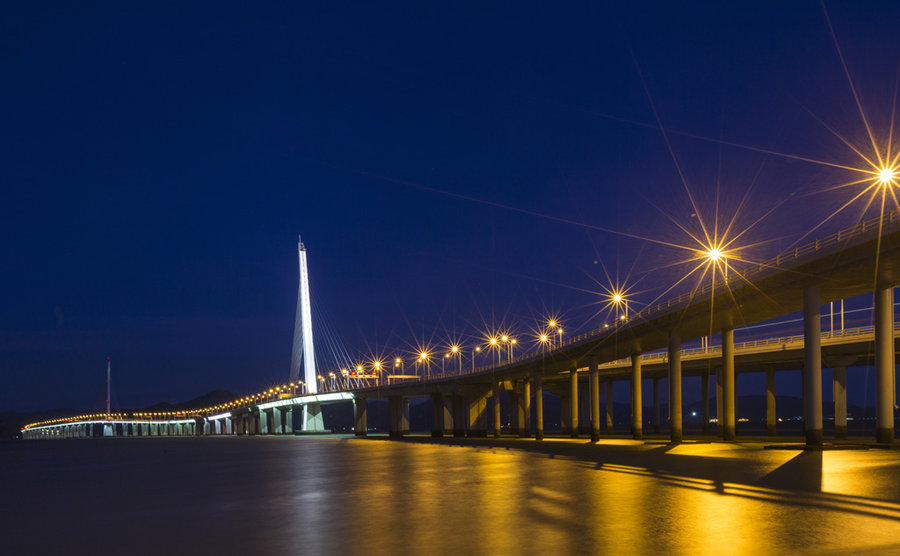【深圳湾大桥夜景摄影图片】深圳风光旅游摄影