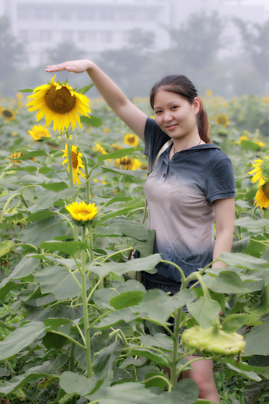 摄影论坛 摄影作品区 人像摄影 正文 收藏  摄影器材:佳能 eos 50d(配