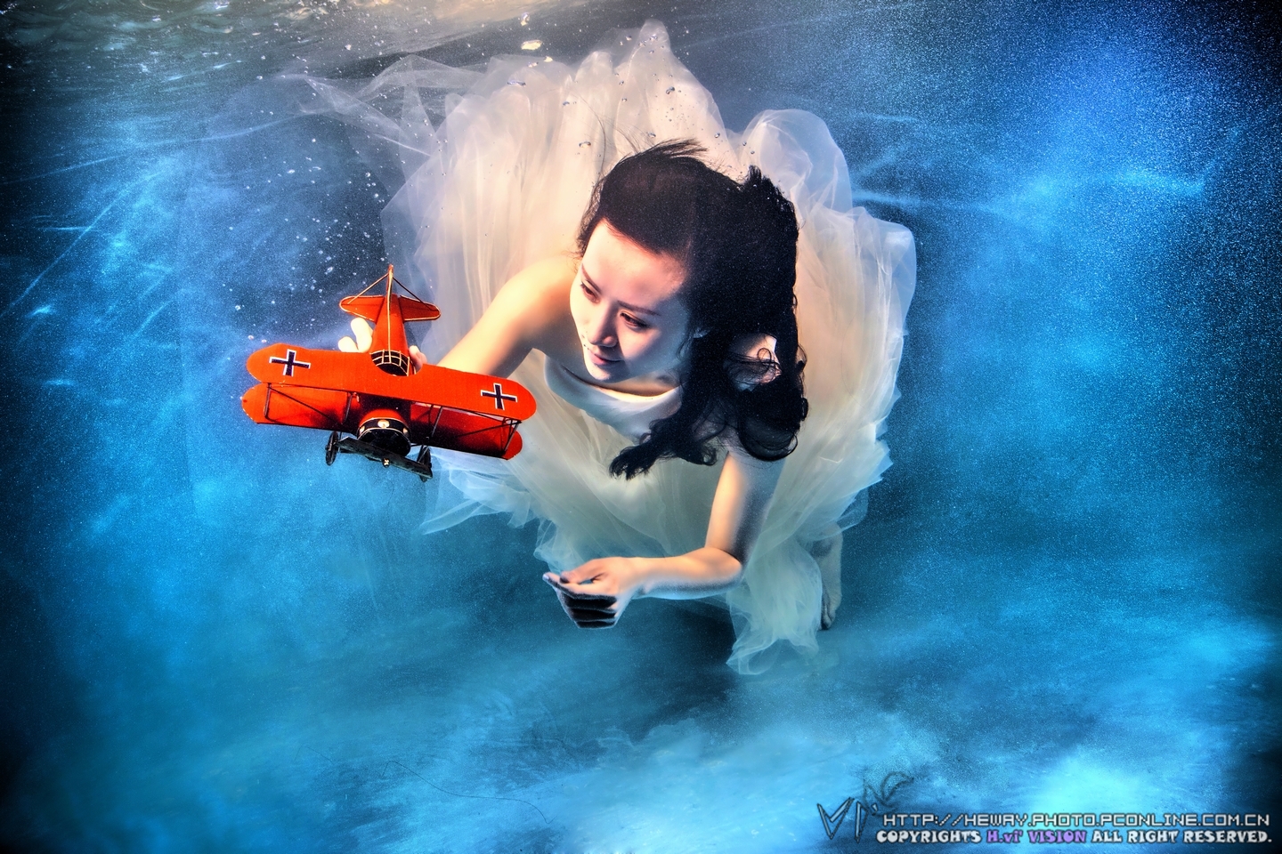 潜水的女人水下摄影 - 免费可商用图片 - CC0素材网