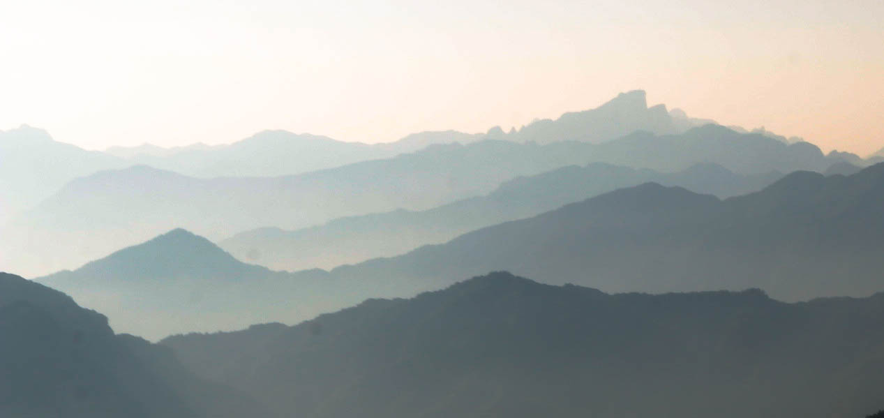 八百里伏牛山
