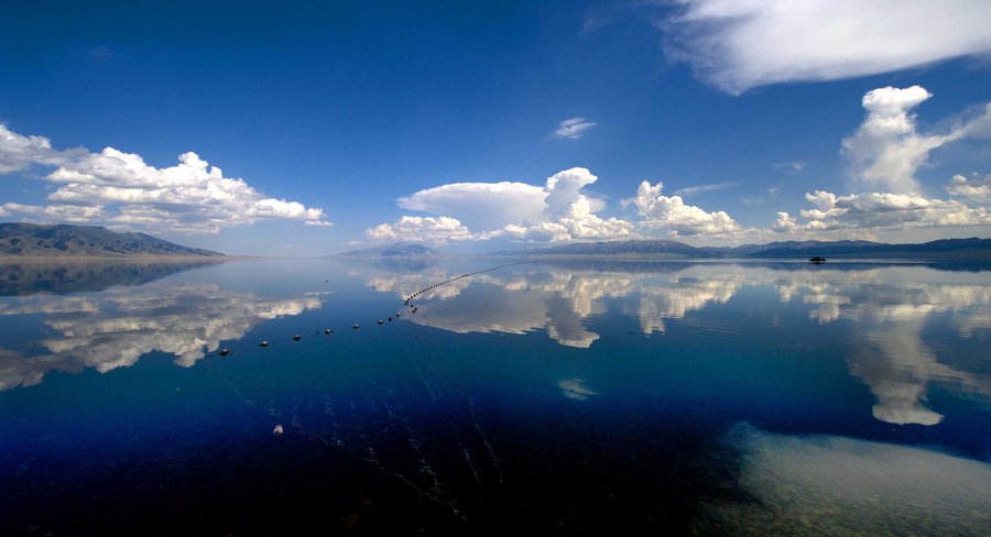 【变色湖--赛里木湖摄影图片】新疆赛里木湖景