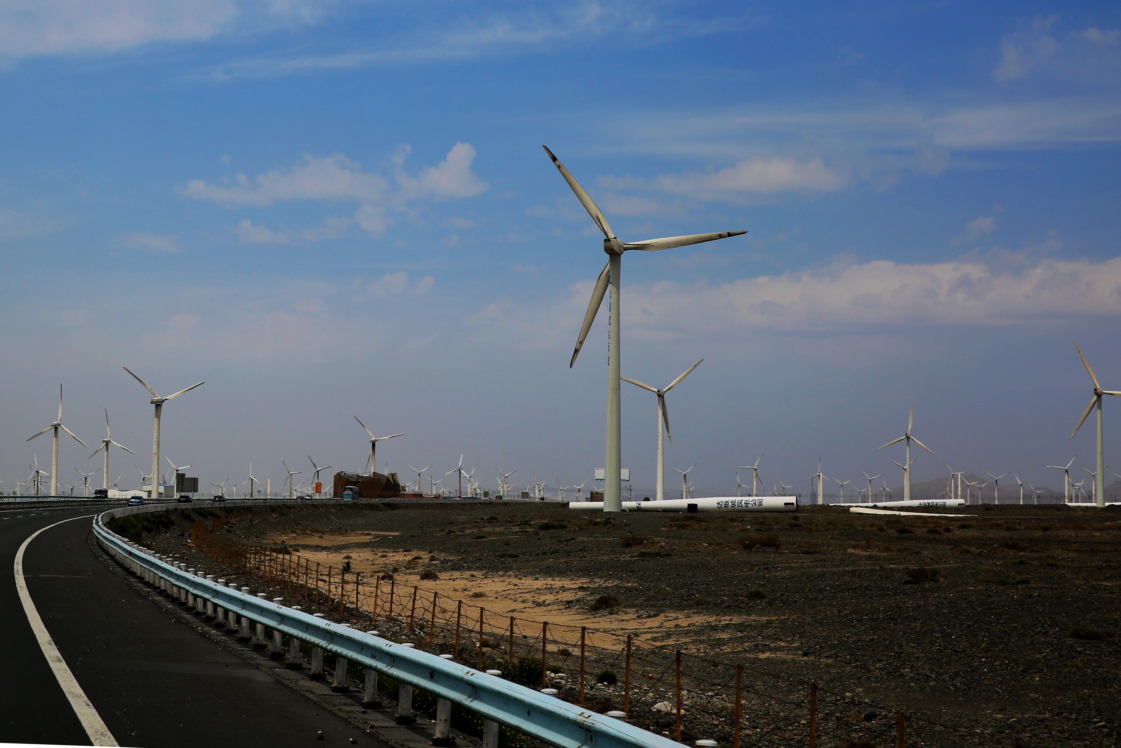 安徽首个湖面风力电场发电量超过40亿千瓦时_安徽频道_凤凰网