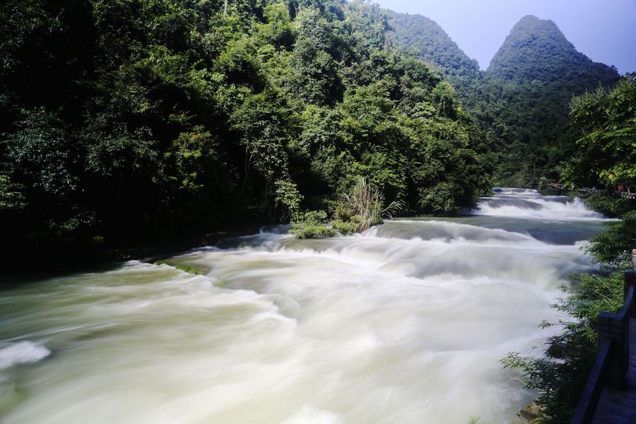 【小七孔的水流与瀑布摄影图片】贵州荔枝波风