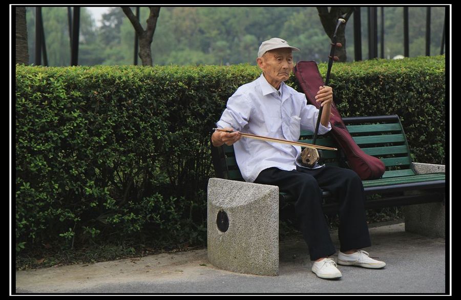 【老年人的日常生活摄影图片】上海大宁公园生
