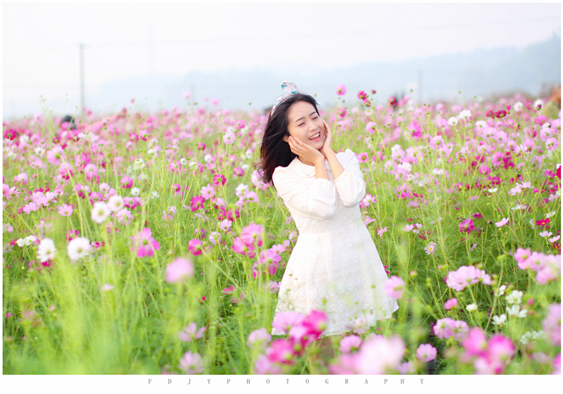 欢乐女孩 花海记