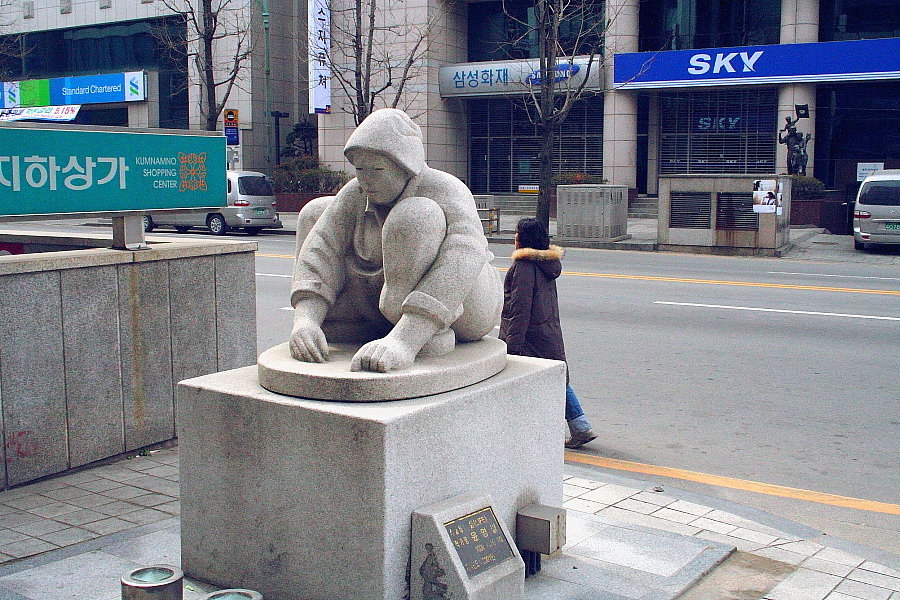 【韩国光州扫街--艺术雕塑摄影图片】南韩纪实