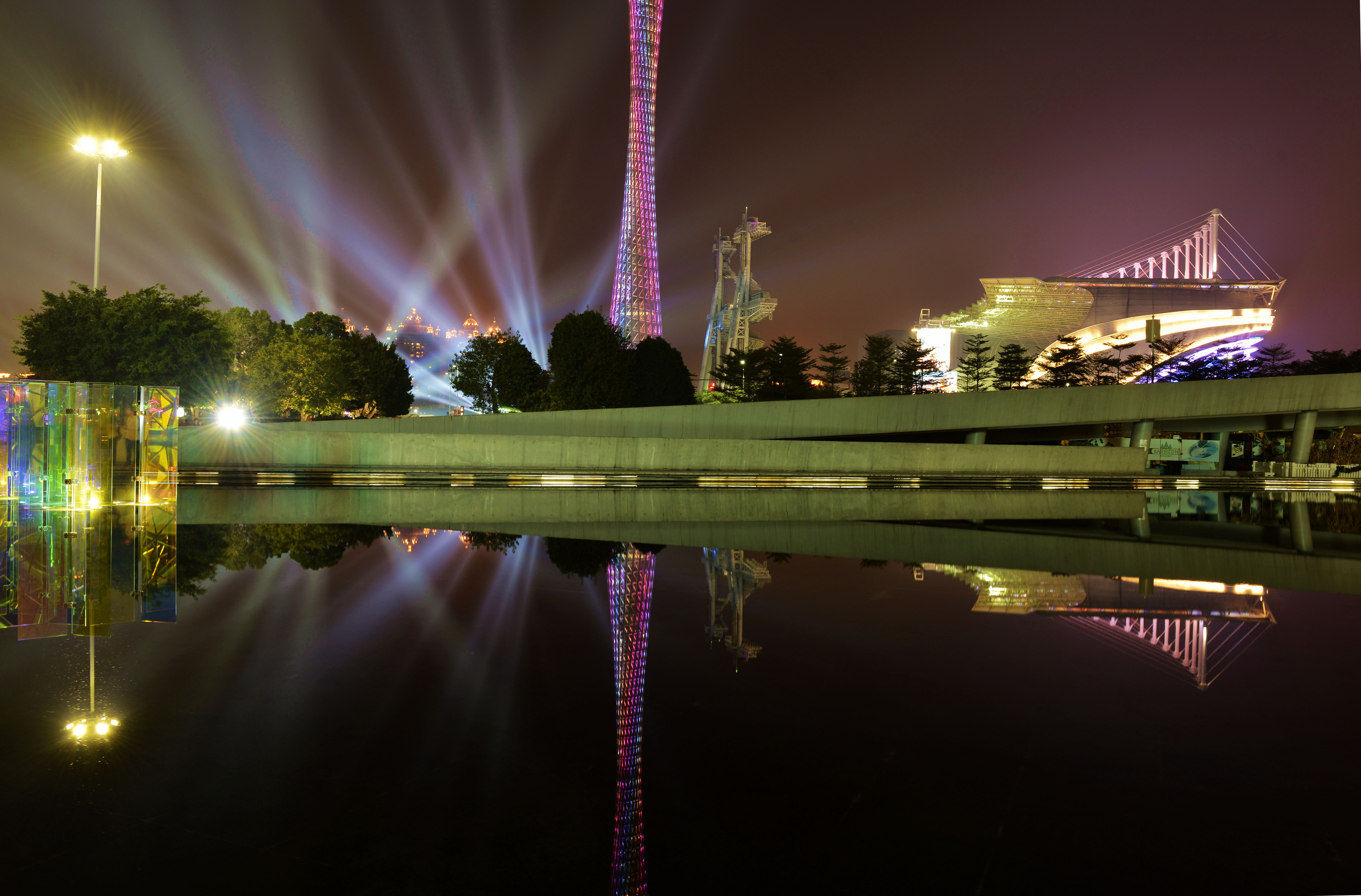 广州花城广场夜景