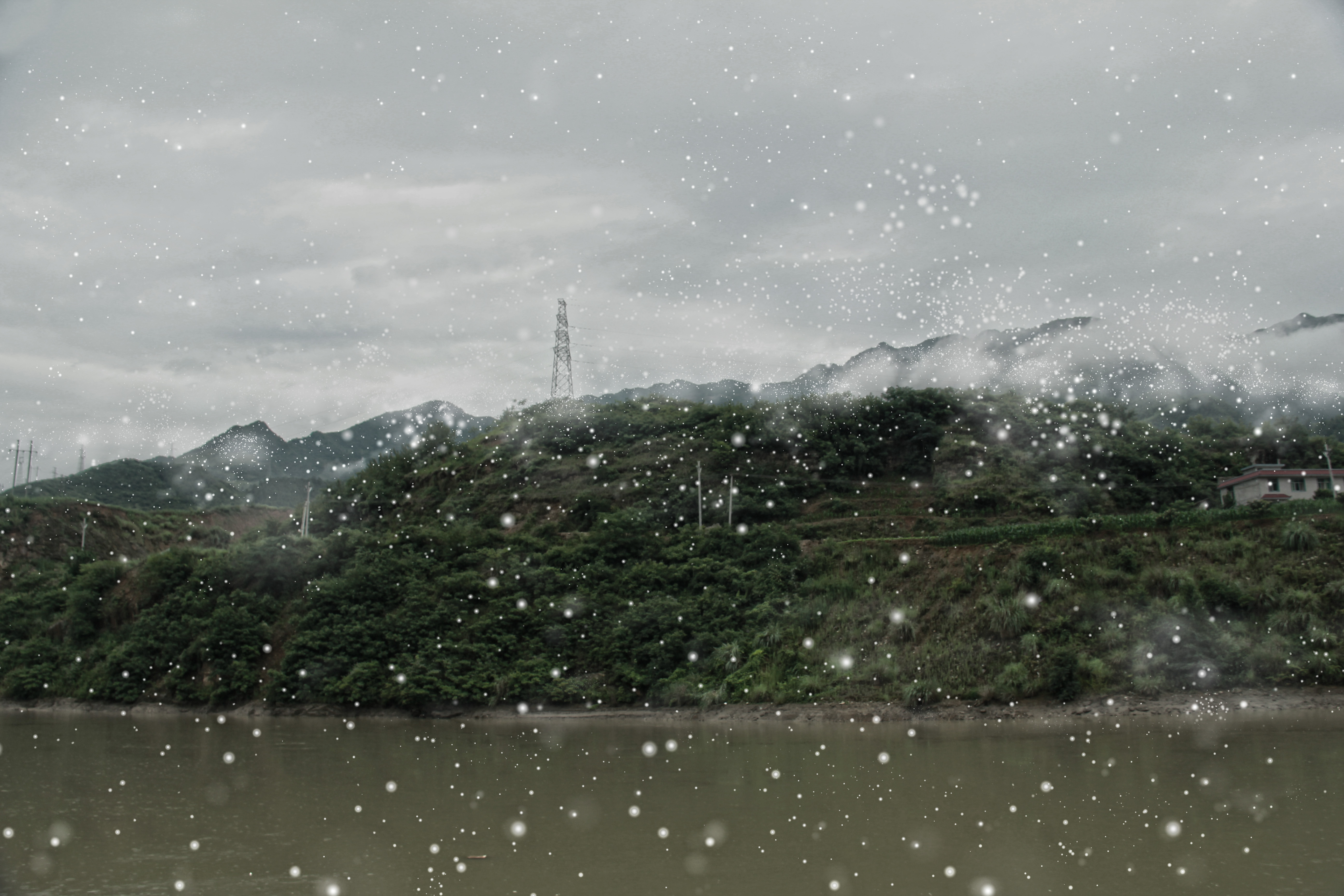 《雪花飞舞》