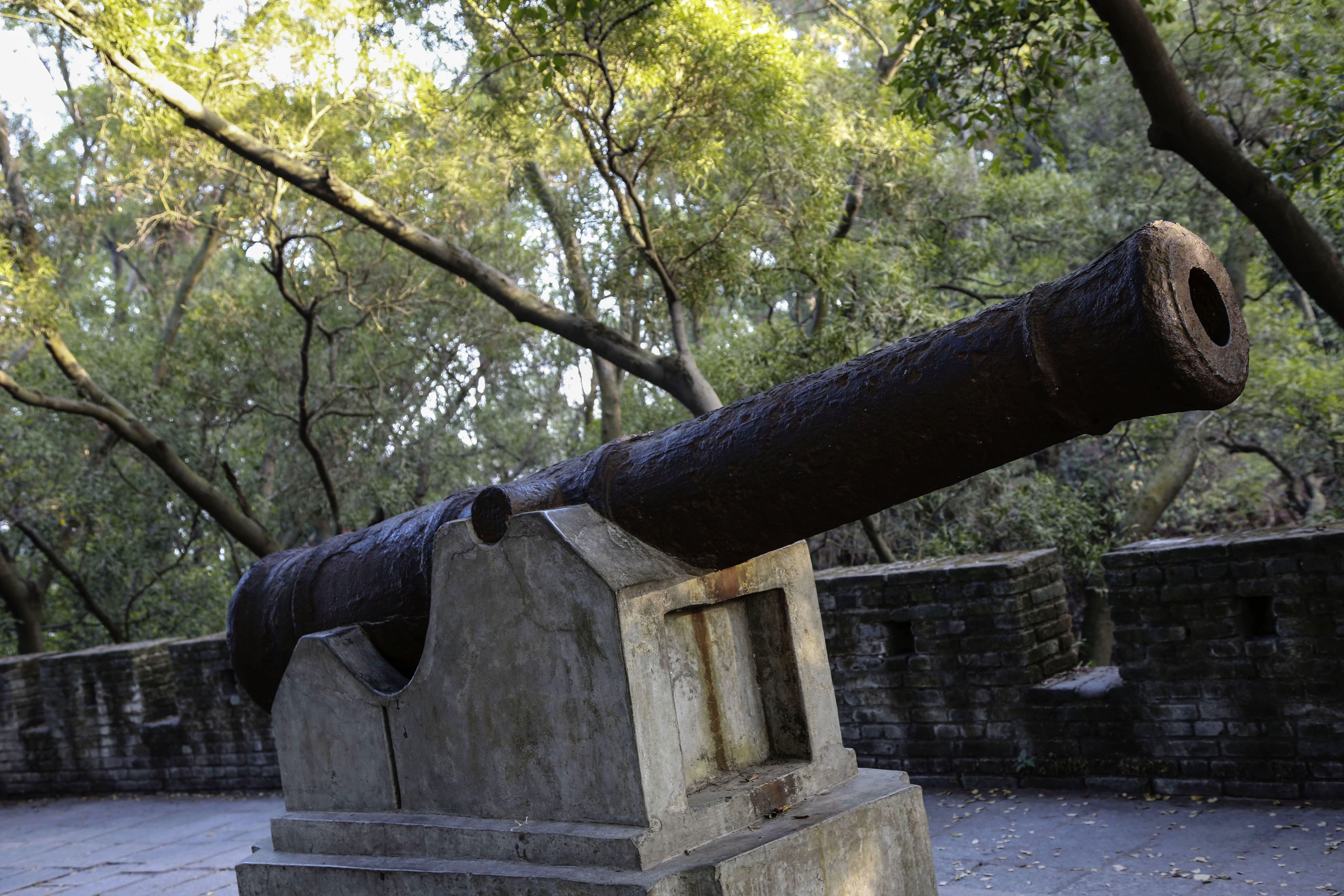 深圳赤湾古炮台