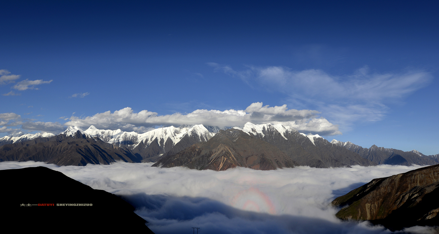 贡嘎雪山