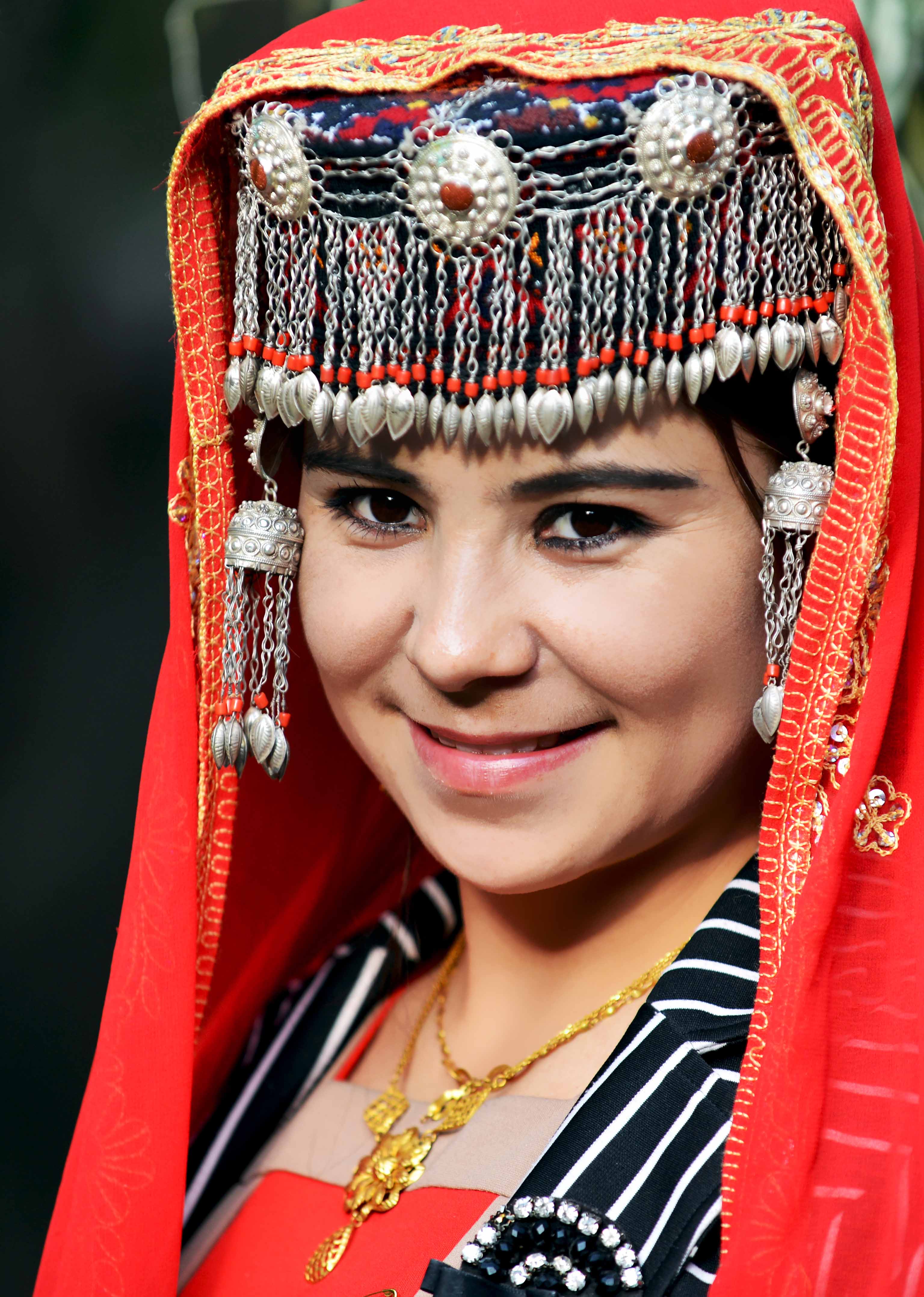 国家级非物质文化遗产项目塔吉克族的鹰舞_鹰笛