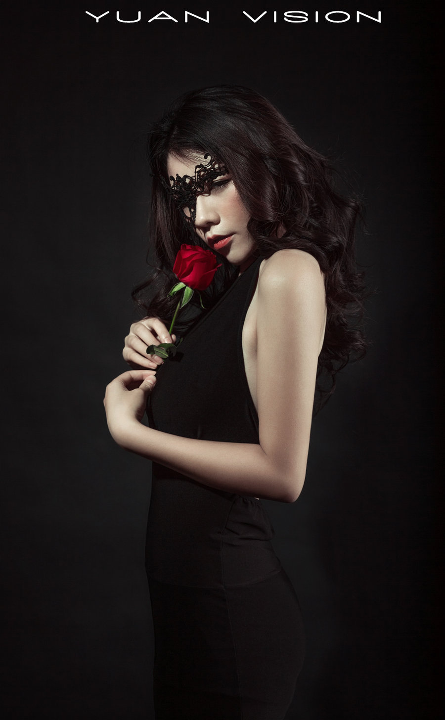 【当黑玫瑰爱上红玫瑰摄影图片】重庆人像摄影