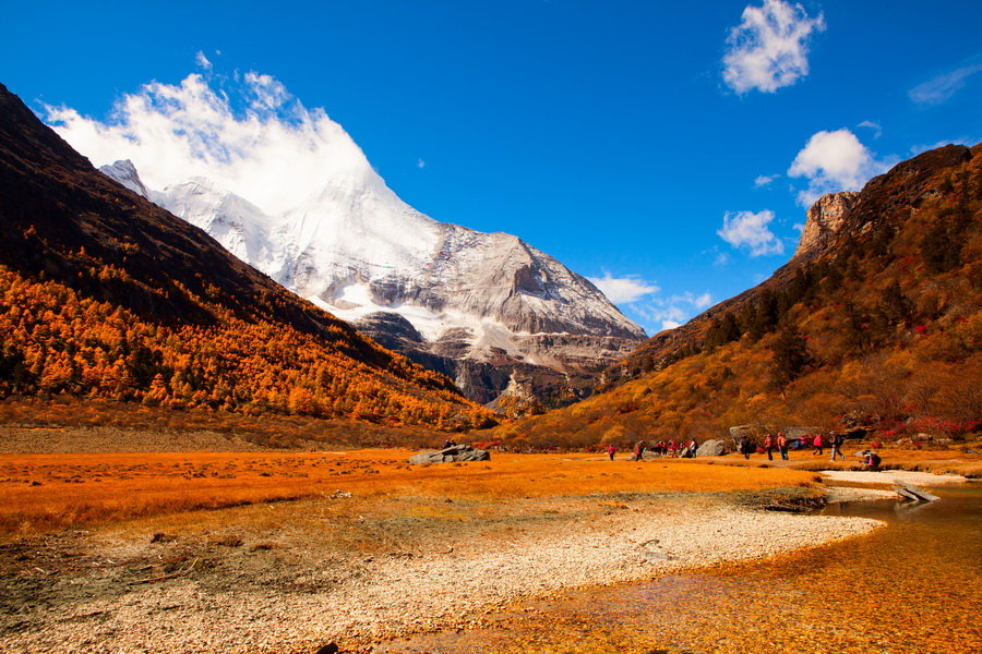 【央迈勇雪山摄影图片】甘孜州稻城亚丁风光旅