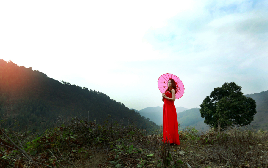 【万绿丛中一点红摄影图片】惠州汤泉人像摄影