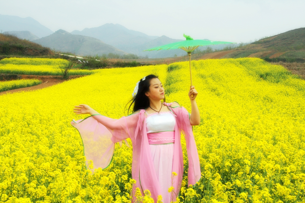 《户外人像》放飞春天