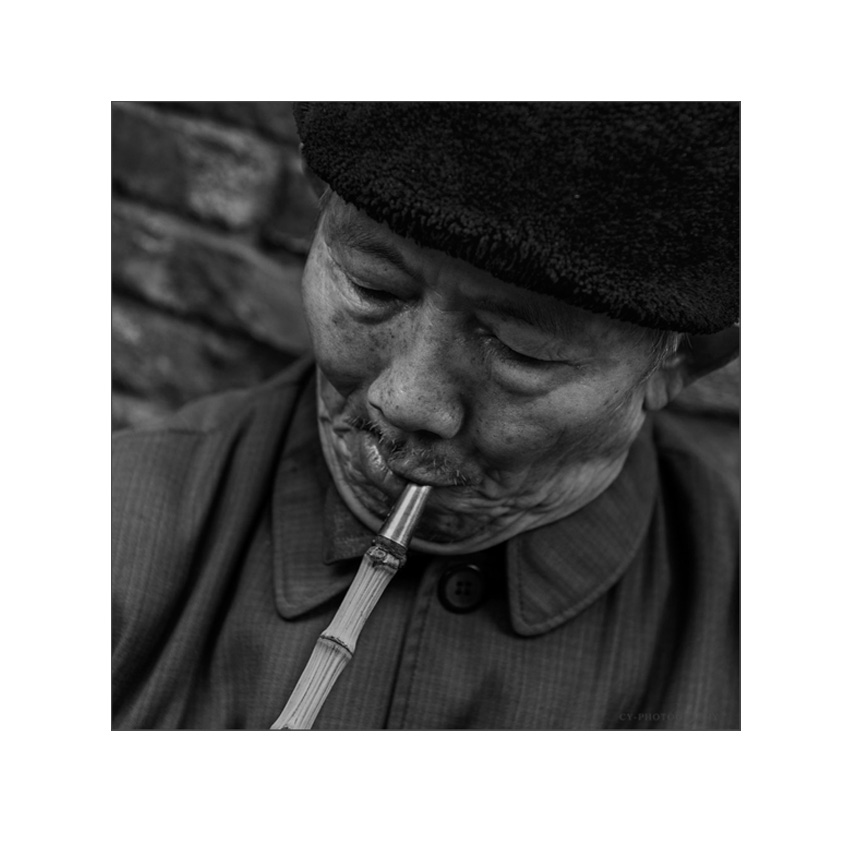 老人和烟斗-2
