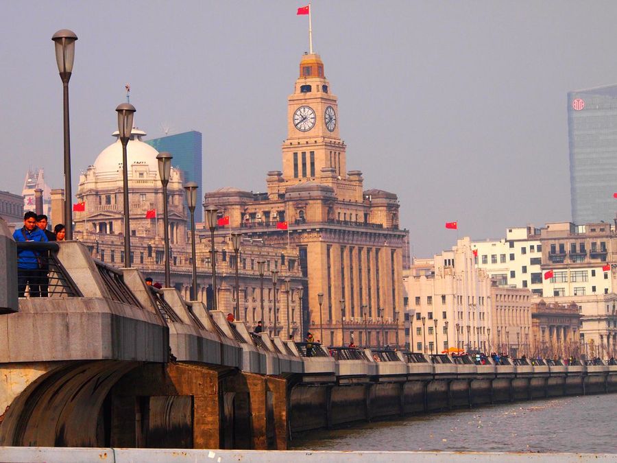 东方明珠上海外滩现代建筑景观
