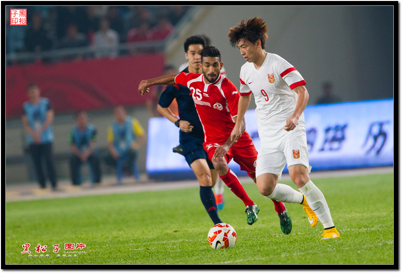 【2015中国之队国际足球赛摄影图片】南京奥