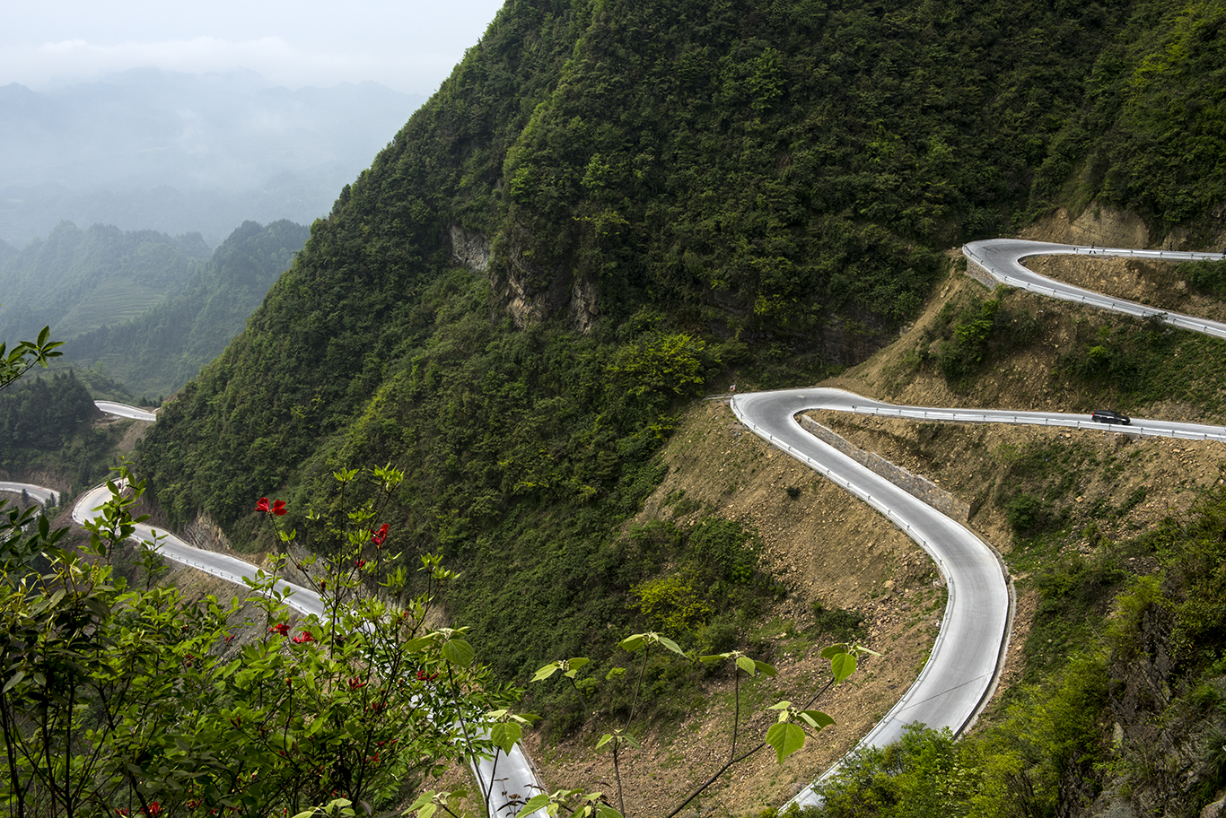 【山路十八湾摄影图片】重庆秀山县纪实摄影_摄行天涯