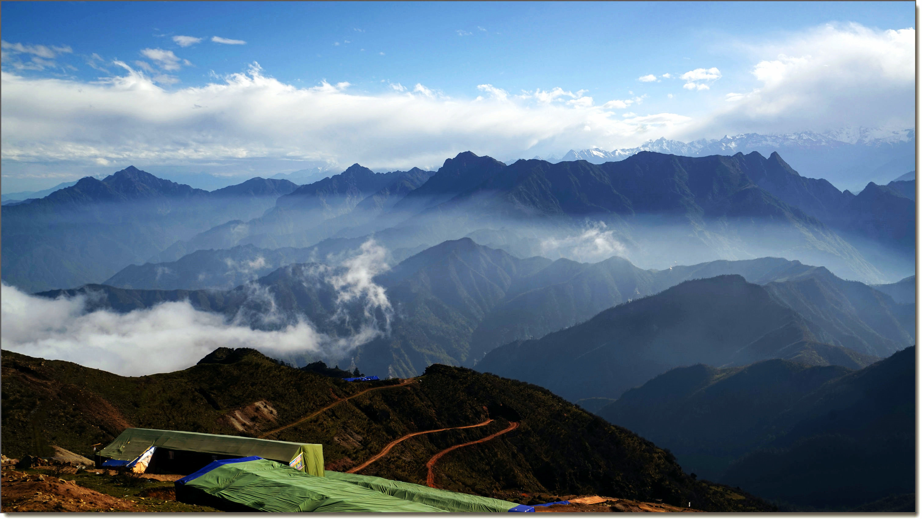 【观景牛背山(中)摄影图片】四川牛背山风光摄影_虹之