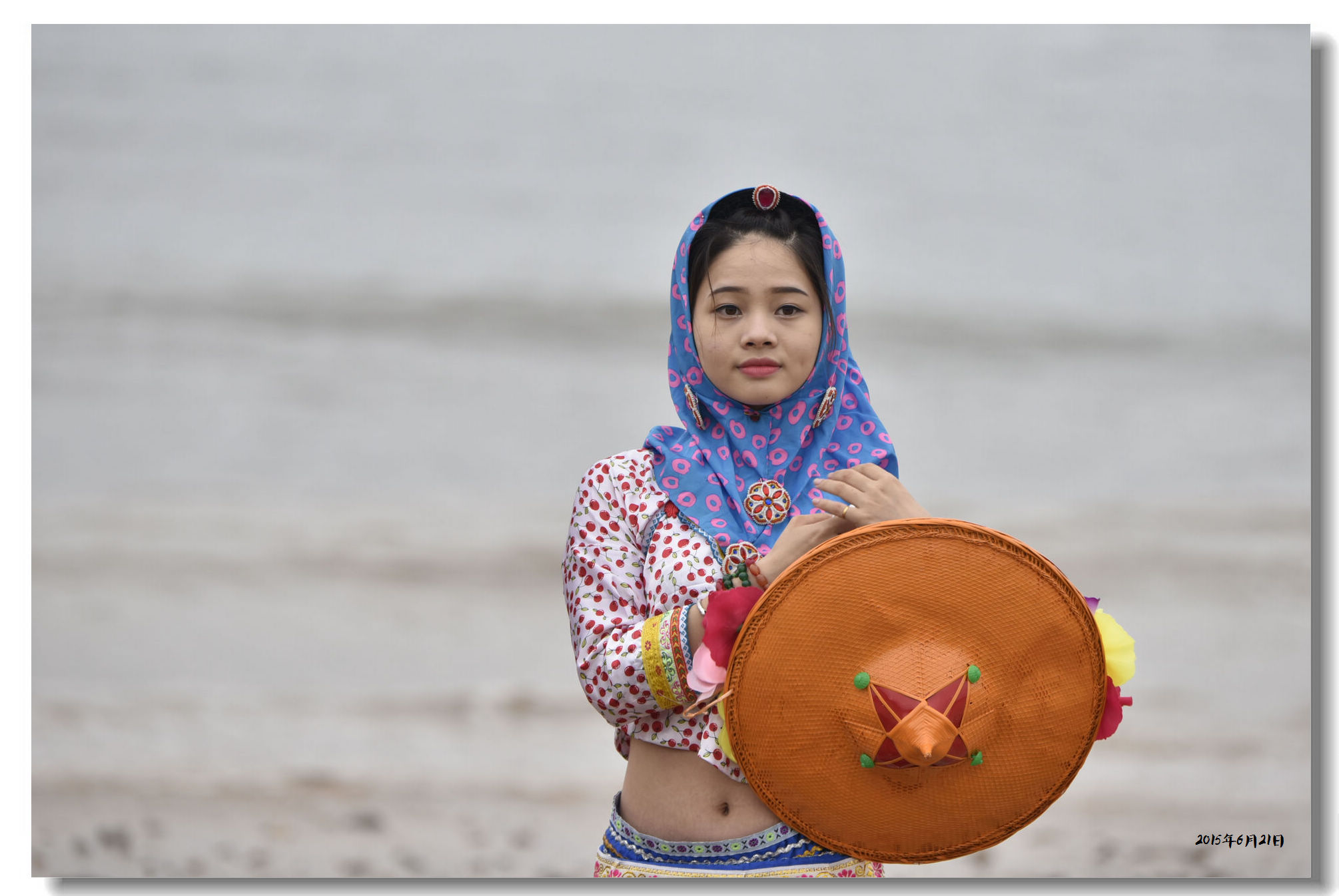 惠安女"封建头,民主肚,节约衫,浪费裤(高清溢屏大图展示)