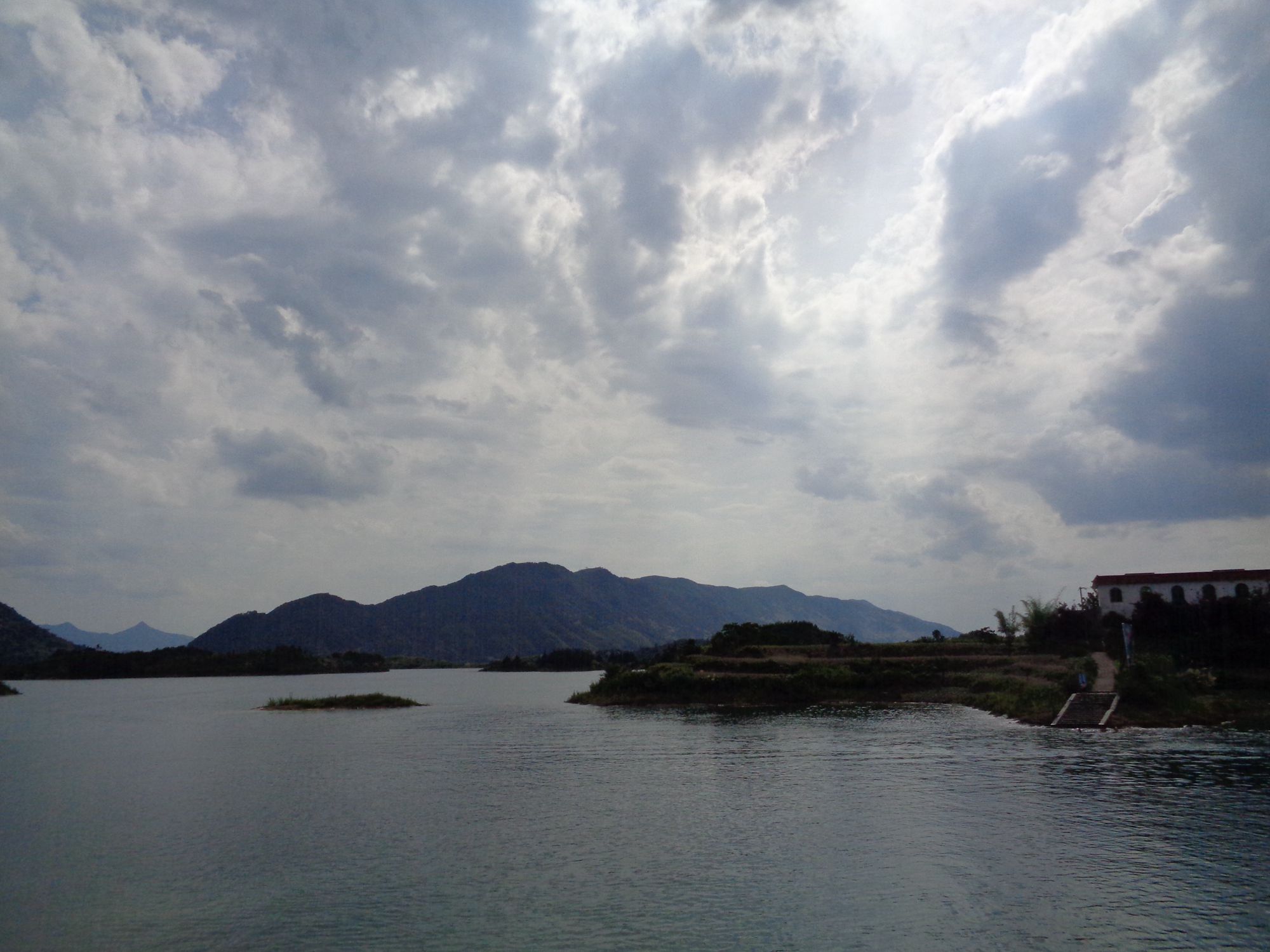 阳新仙岛湖风景区