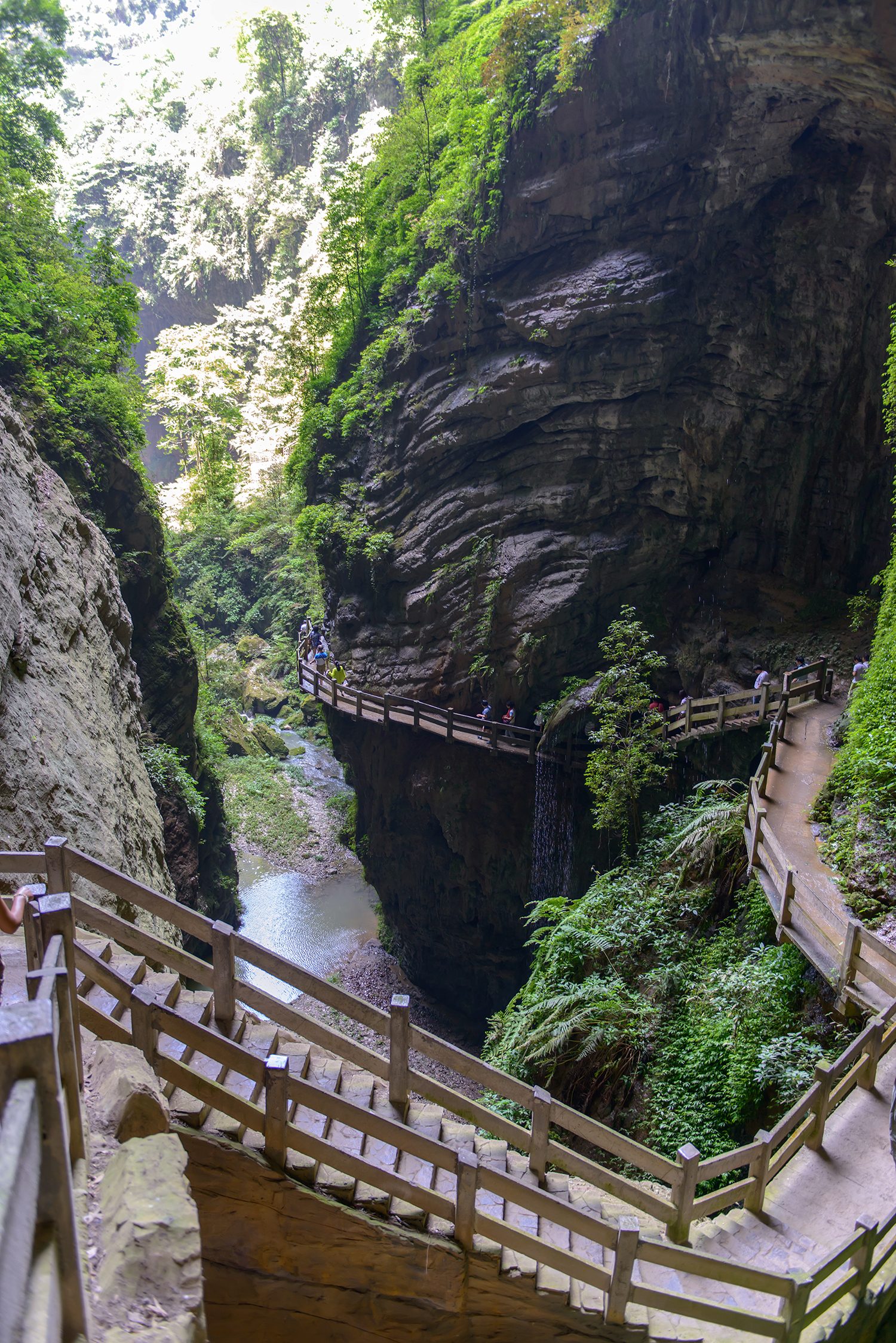 龙水峡地缝