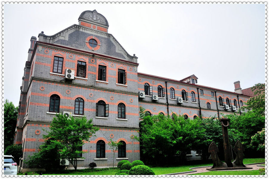 【探访上海交通大学园里的优秀历史老建筑摄影