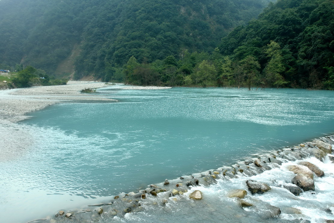 清清喇叭河