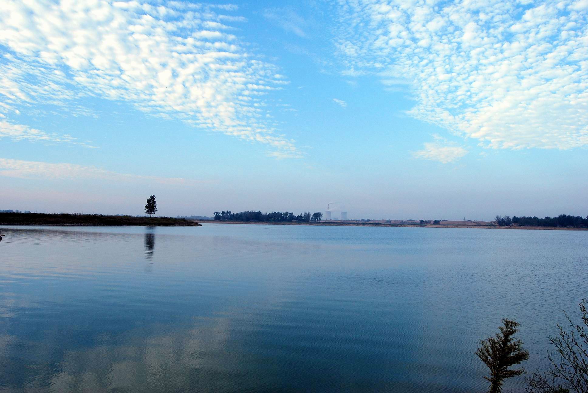 醉美日月湖