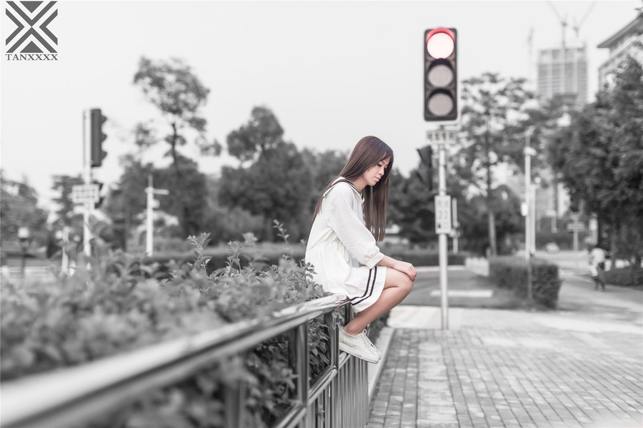 【远去的列车--思念摄影图片】广州人像摄影