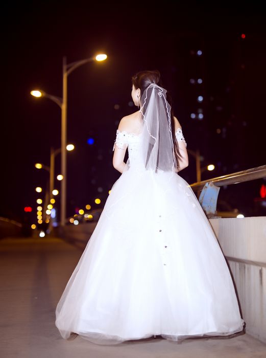 一个人的婚纱--今天我要嫁给自己了