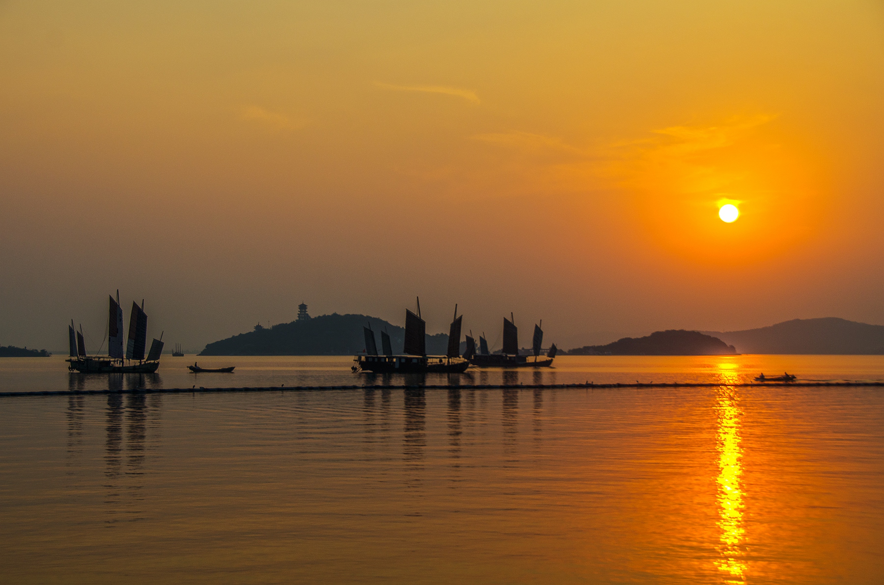 太湖落日|摄影|风光|zqqxsnh - 原创作品 - 站酷 (ZCOOL)