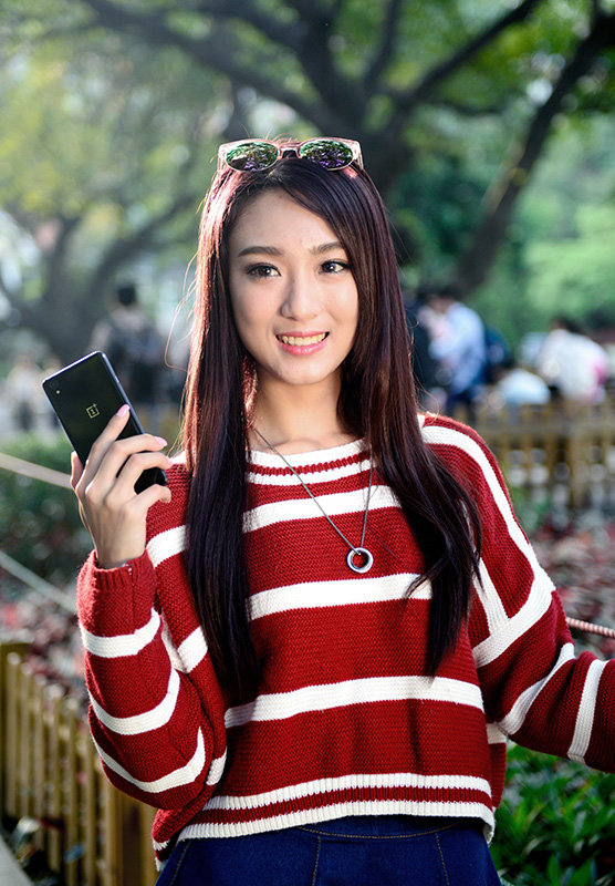 秋日街拍时尚大片!(一加手机美女拍摄)