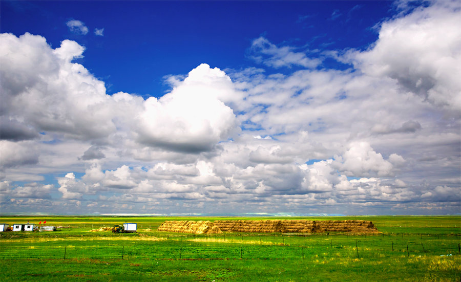 【夏天到草原去看云--呼伦贝尔行之八摄影图片