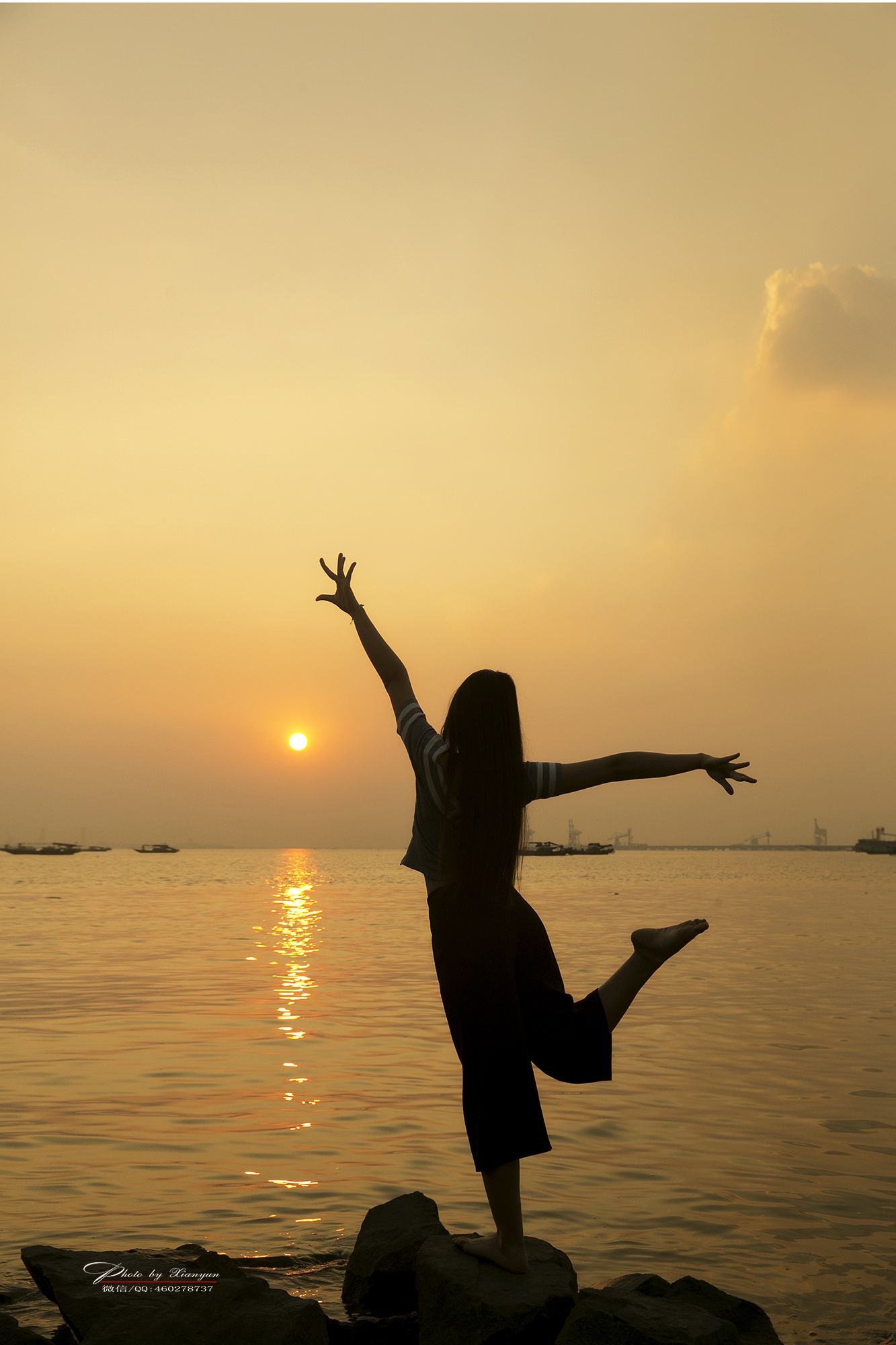 渔舟唱今晚 海女舞夕阳