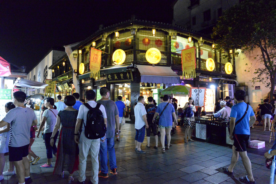 杭州河坊街夜市