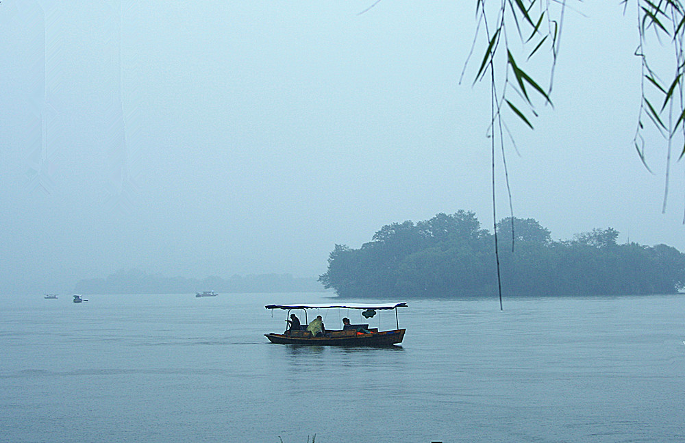 雨中西湖
