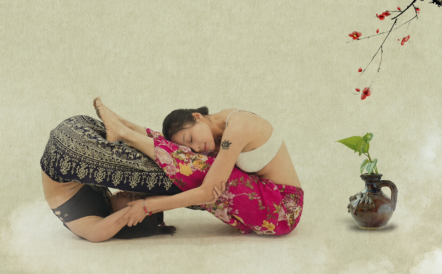 练瑜伽的年轻男女-蓝牛仔影像-中国原创广告影像素材
