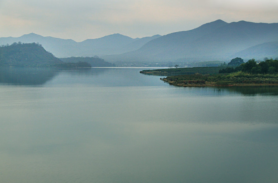 阳羡湖风光