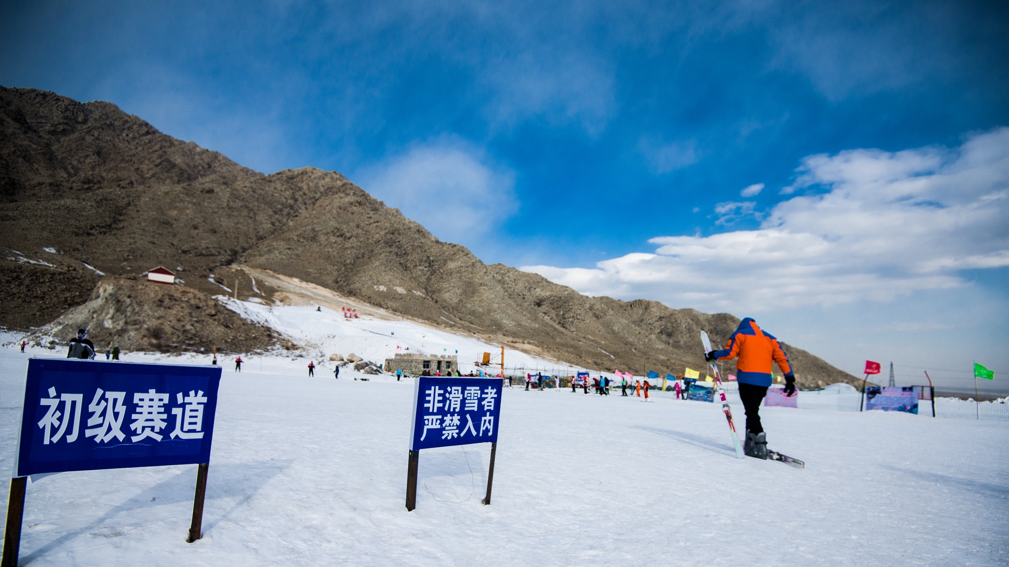 贺兰山苏峪口滑雪场
